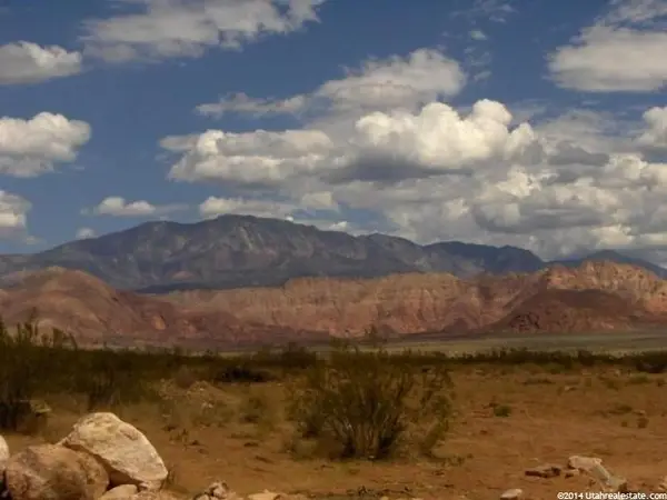 28 Fairway Dr #28, Washington, UT 84780