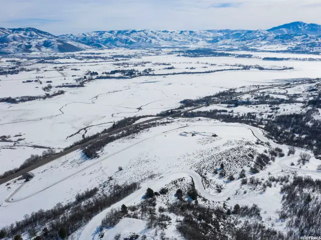 1634 N Hardy Trail Dr E #3, Eden, UT 84310 - Image #2