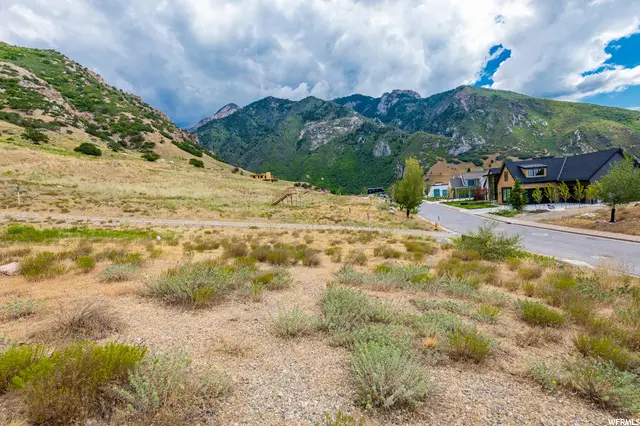 7081 S City View Dr #11, Cottonwood Heights, UT 84121 - Image #2