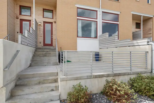 4563 W Daybreak Pkwy S, South Jordan, UT 84009 - Image #2