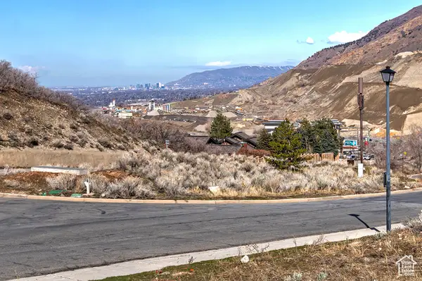 7541 S Prospector Dr E, Cottonwood Heights, UT 84093