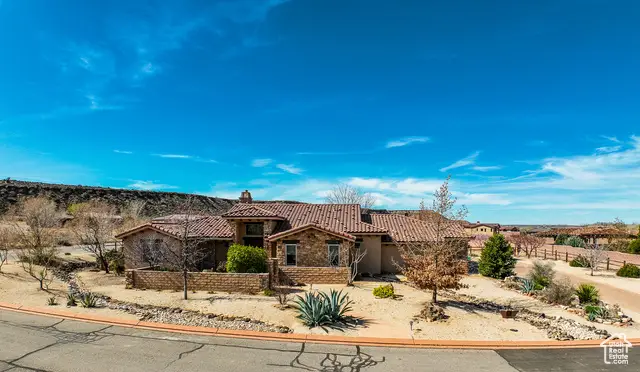 565 E Rio De Sion Dr, Virgin, UT 84779 - Image #2