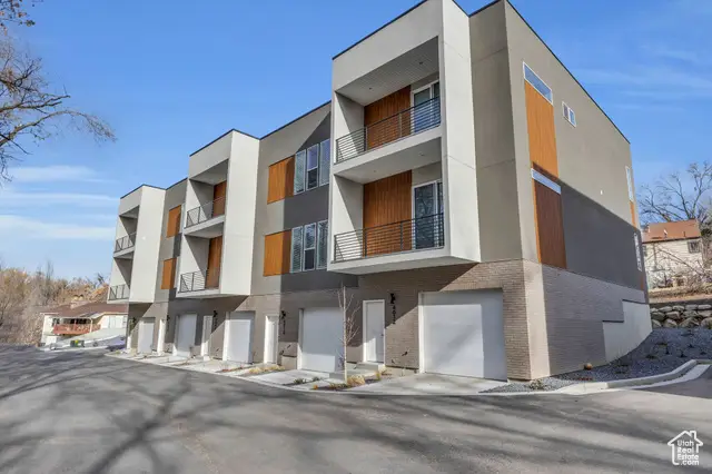 4006 S Burch Creek Way, South Ogden, UT 84405 - Image #2