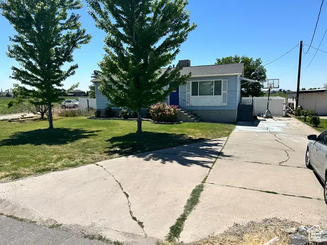 2593 2000 W, Clinton, UT 84015 - Image #1