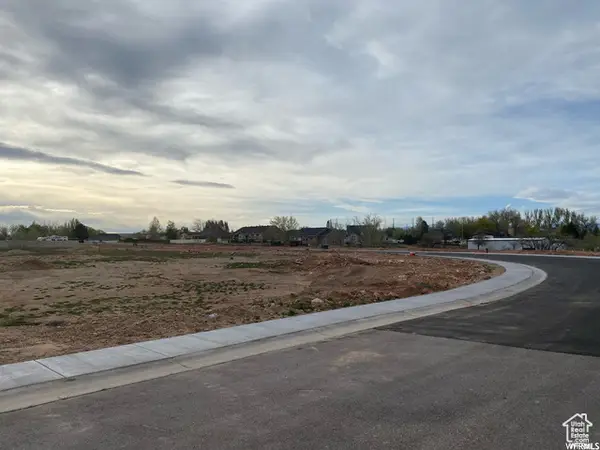 1162 W Grayhawk Loop #28, Roosevelt, UT 84066