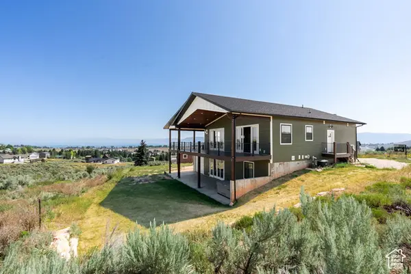 2882 S Golf Course Dr, Garden City, UT 84028