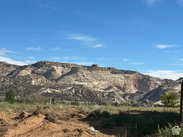 340 E 200 S, Escalante, UT 84726 - Image #1