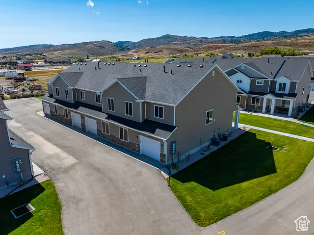192 W Seasons Ln #52, Garden City, UT 84028 - Image #3