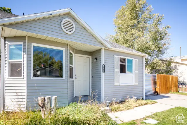 5940 S Woodview Dr, Kearns, UT 84118 - #2