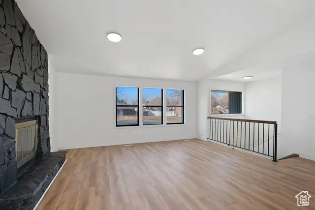 12875 S Aspen Cir, Riverton, UT 84065 - Image #2