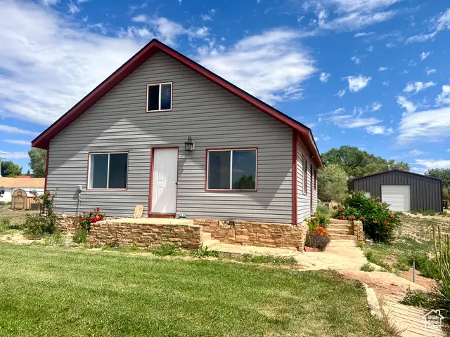 240 W 200 S, Blanding, UT 84511 - Image #2