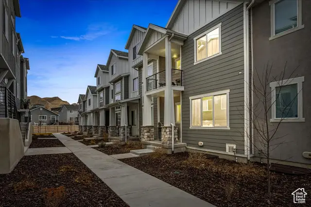 15091 S Reins Way W, Bluffdale, UT 84065 - Image #2