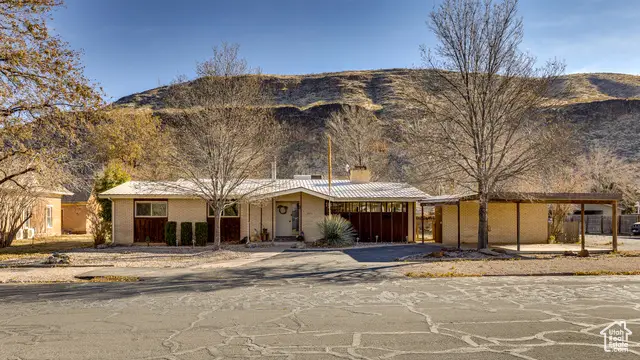 231 S Main St, Hurricane, UT 84737 - #2