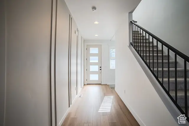 3358 S Heathercrest Dr, Saratoga Springs, UT 84045 - Image #2