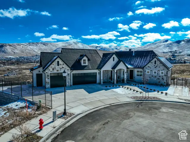 7359 W Robins Nest Cir, Herriman, UT 84096 - Image #3
