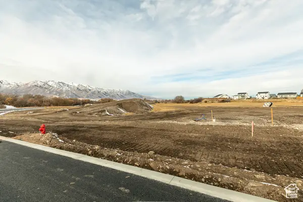 888 W 85 S #11, Hyrum, UT 84319