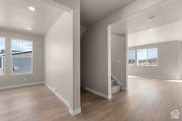 541 W Coyote Ridge Rd, Grantsville, UT 84029 - Image #2