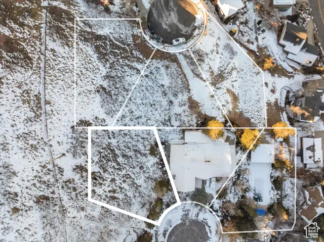 2253 S Lakeline Cir, Salt Lake City, UT 84109 - Image #2