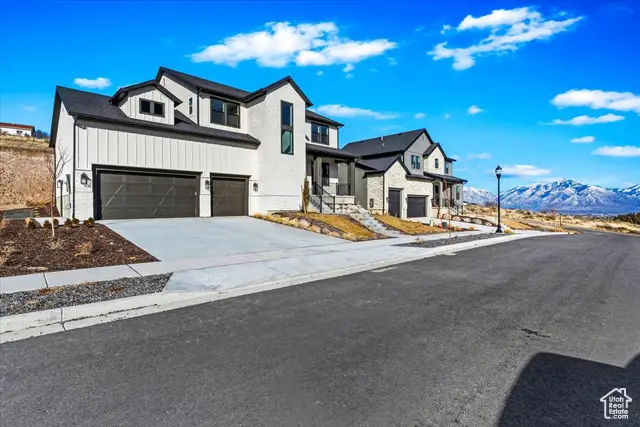 7146 W Blue Bison Ln, Herriman, UT 84096 - #2