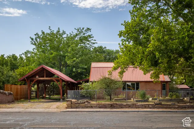 232 E 100 S, Moab, UT 84532 - Image #2