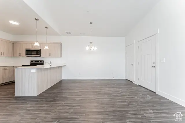 912 N Hemsworth Way #P301, Saratoga Springs, UT 84045 - Image #3