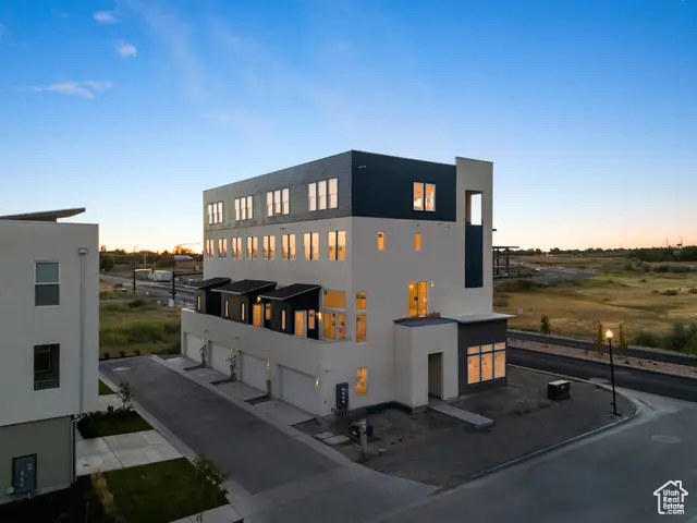 1485 W Burke Ln #102, Farmington, UT 84025 - Image #3