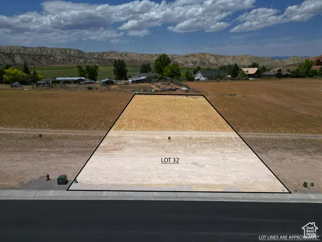 953 N 200 W #32, Mayfield, UT 84643 - Image #1