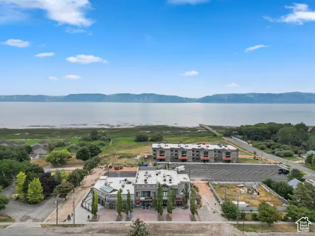 122 S Bear Blvd, Garden City, UT 84028 - Image #2