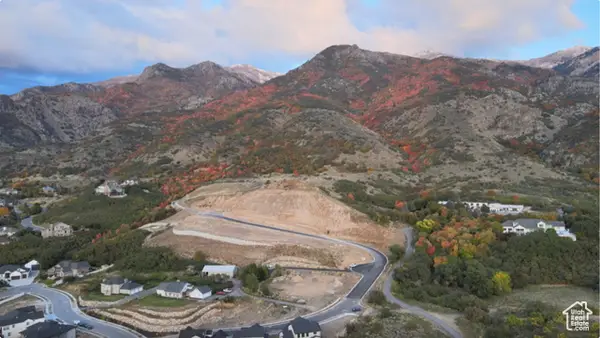 1482 N Stone House Bend E #409, Kaysville, UT 84037