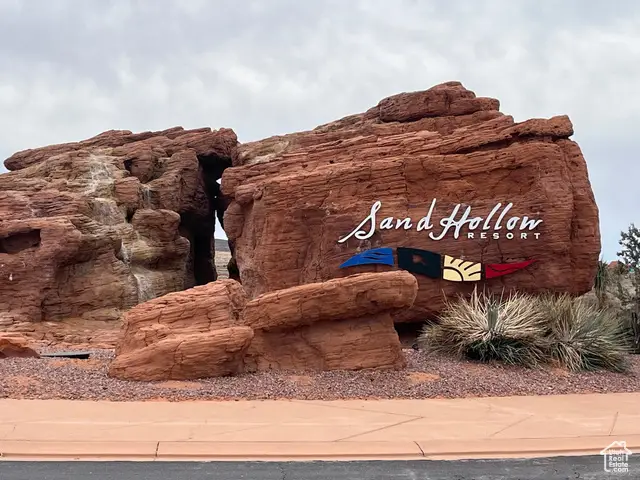 5194 W Villas Dr N, Hurricane, UT 84737 - Image #1