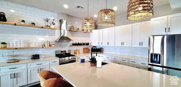 4258 W Cambridge Pkwy, Hurricane, UT 84737