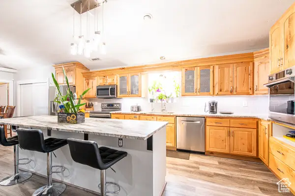 1027 S 920 W, Hurricane, UT 84737