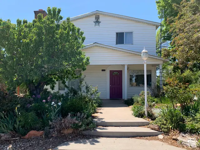 112 S 300 W, Blanding, UT 84511 - Image #1