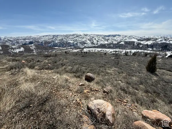 3007 N Cherry Ln #471, Huntsville, UT 84317