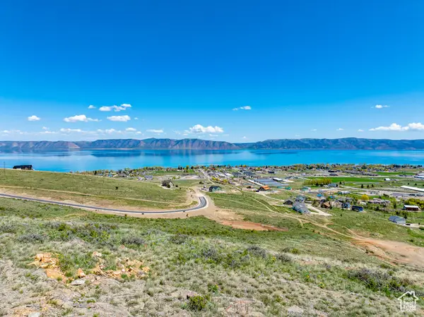 262 N Lakeview Traverse Rd #14, Garden City, UT 84028