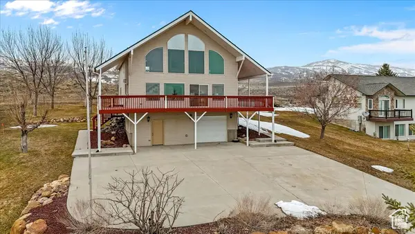 792 S Spruce Dr S, Garden City, UT 84028