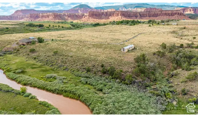 213 S 975 W #4, Torrey, UT 84775 - Image #3