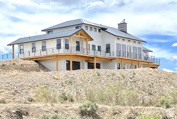 690 N Main St, Antimony, UT 84712