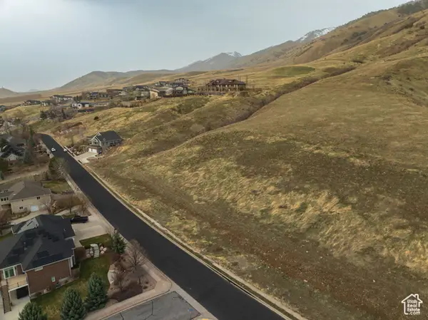 2758 N Canyon Ridge Dr, North Logan, UT 84341