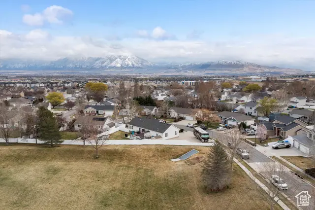 5030 Little Water Peak Dr, Riverton, UT 84065 - Image #2