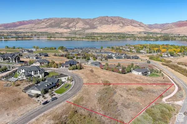 6390 E Hawks Ln #52, Huntsville, UT 84317