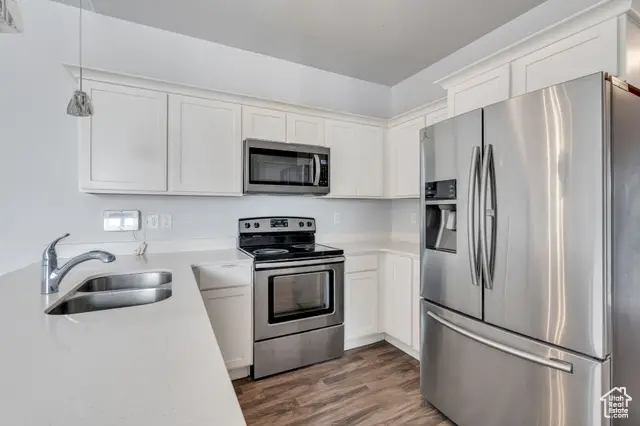 108 W Seasons Dr, Vineyard, UT 84059 - Image #3