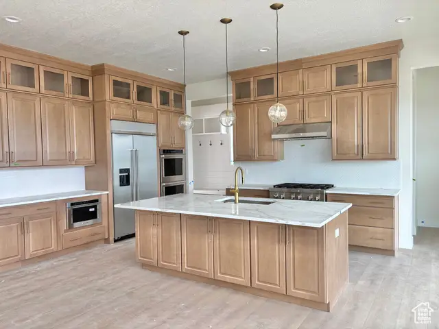 478 N Pinnacle Ln #5, Saratoga Springs, UT 84045 - Image #2