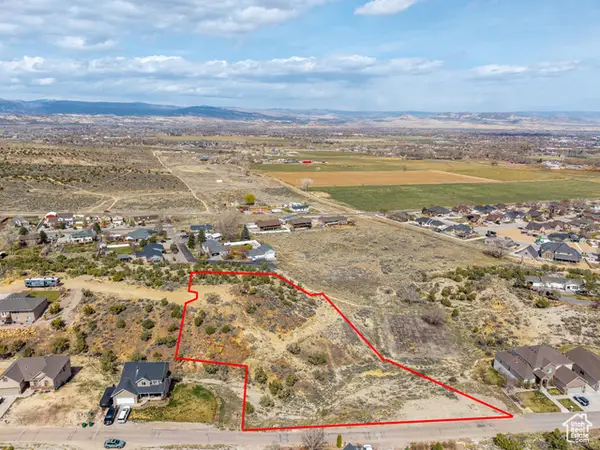 3290 W Foothill Dr #90, Vernal, UT 84078