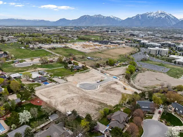 1071 W Kings Landing Ct #5, South Jordan, UT 84095 - Image #2