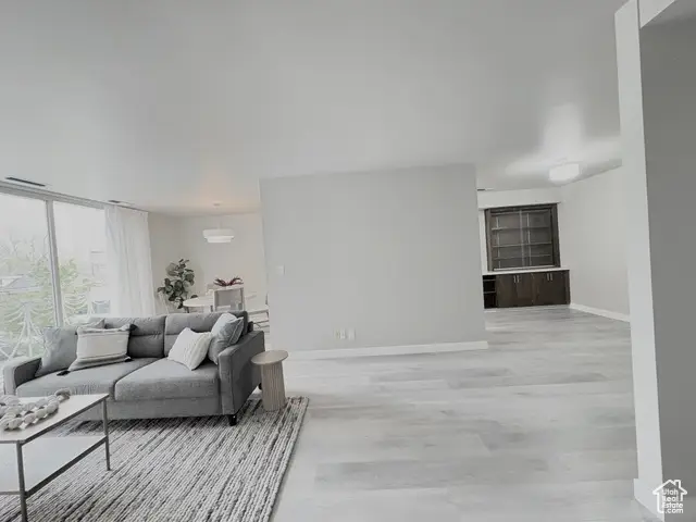 777 E South Temple S #4I, Salt Lake City, UT 84102 - Image #2