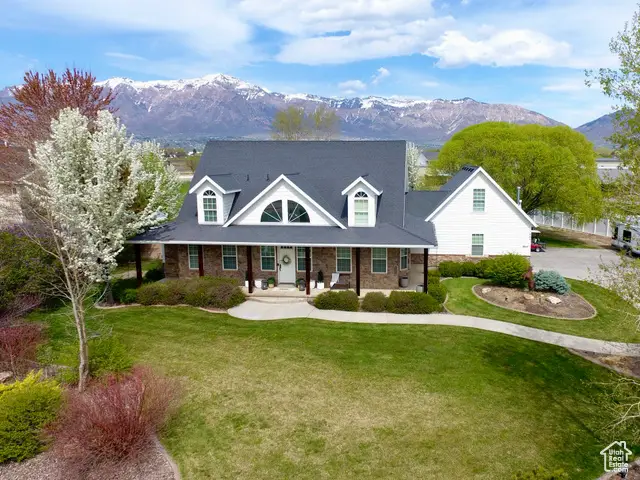 1844 W Heritage Ranch Dr N, Farr West, UT 84404 - Image #2