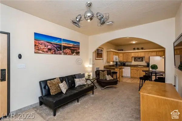 223 Hunter Ridge Dr #E300, Brian Head, UT 84719