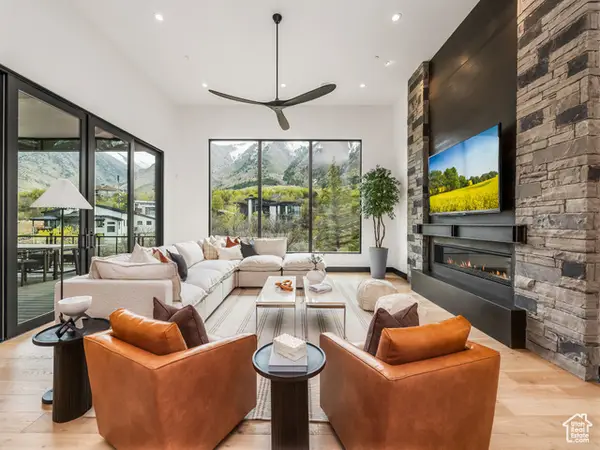 897 S Summit Creek Dr, Woodland Hills, UT 84653