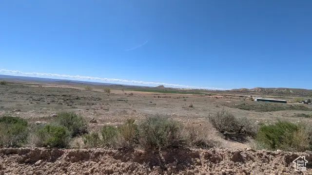 2042 E Goose Ranch Rd, Vernal, UT 84078 - Image #2